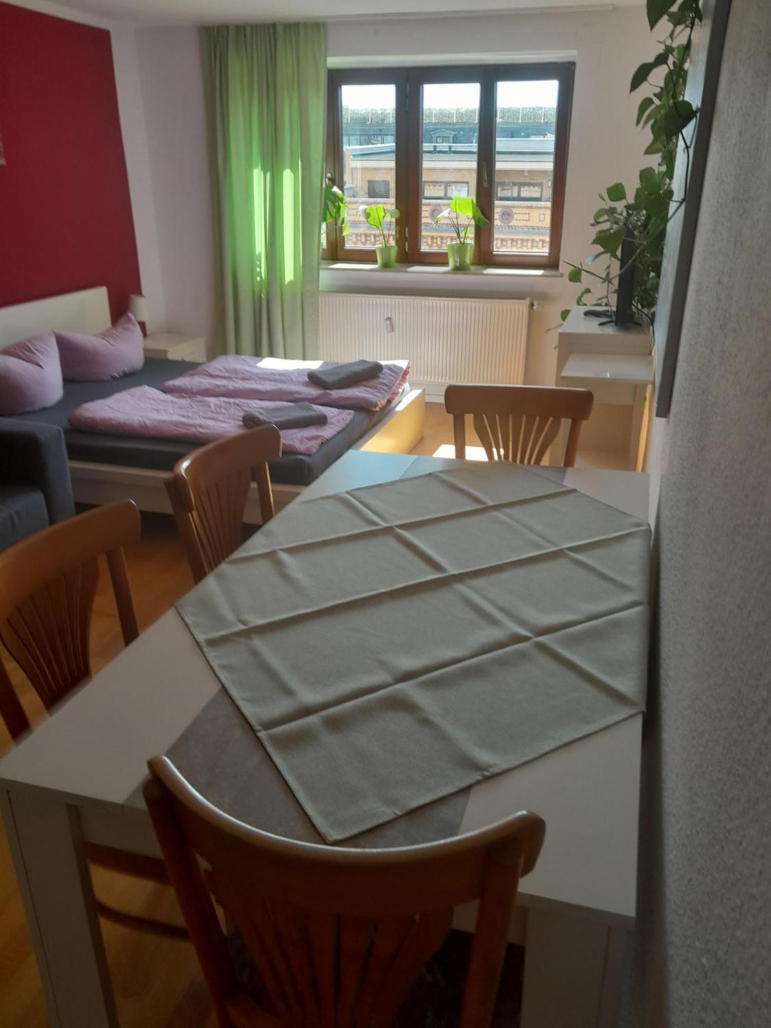 Gwuni B&B Leipzig Buitenkant foto
